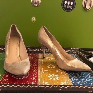 Enzo Angiolini gold heels